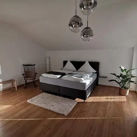 Lieblingsplatz 3 Gartenwohnung * Garmisch-Partenkirchen