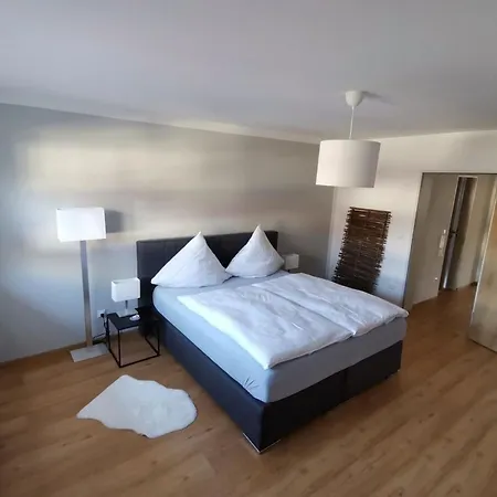 Lieblingsplatz 3 Gartenwohnung *